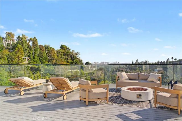 9459 Beverly Crest, Beverly Hills, CA 90210