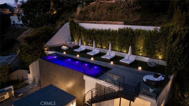 9459 Beverly Crest, Beverly Hills, CA 90210