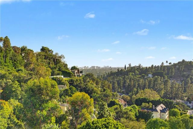 9459 Beverly Crest, Beverly Hills, CA 90210