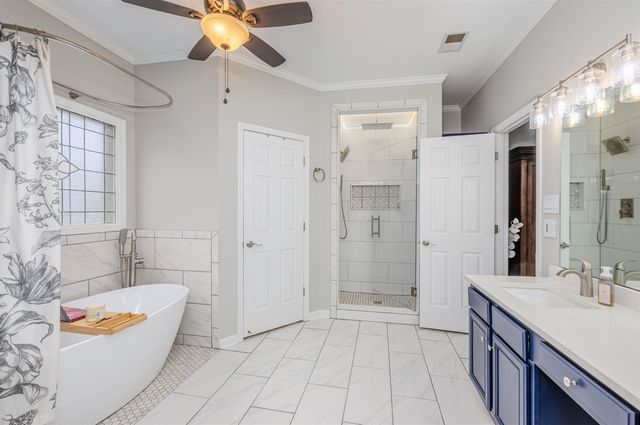 946 SPINNAKER LN, Cordova, TN 38018