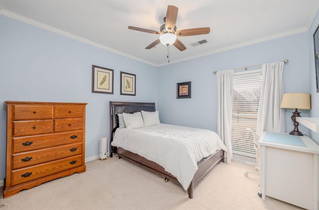 946 SPINNAKER LN, Cordova, TN 38018