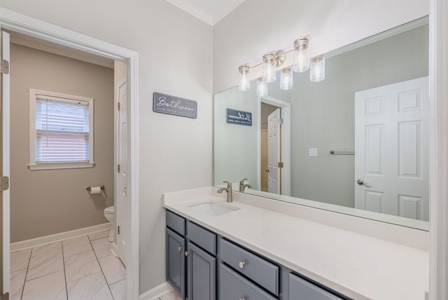 946 SPINNAKER LN, Cordova, TN 38018