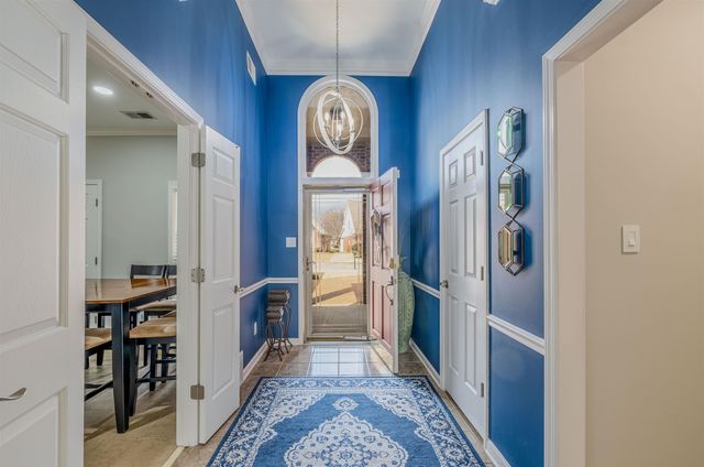 946 SPINNAKER LN, Cordova, TN 38018