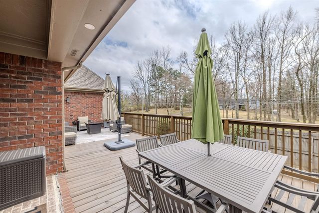 946 SPINNAKER LN, Cordova, TN 38018