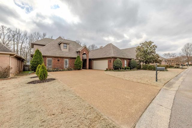 946 SPINNAKER LN, Cordova, TN 38018