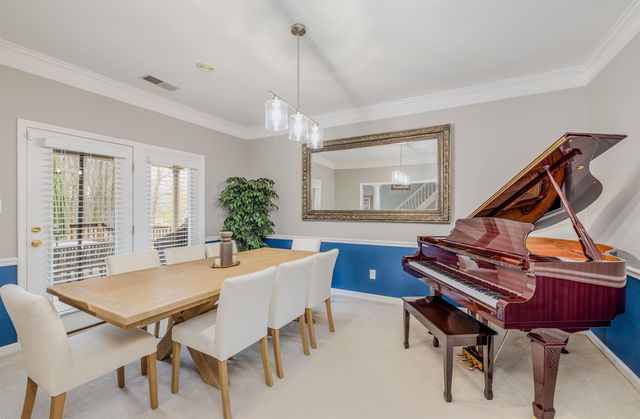 946 SPINNAKER LN, Cordova, TN 38018