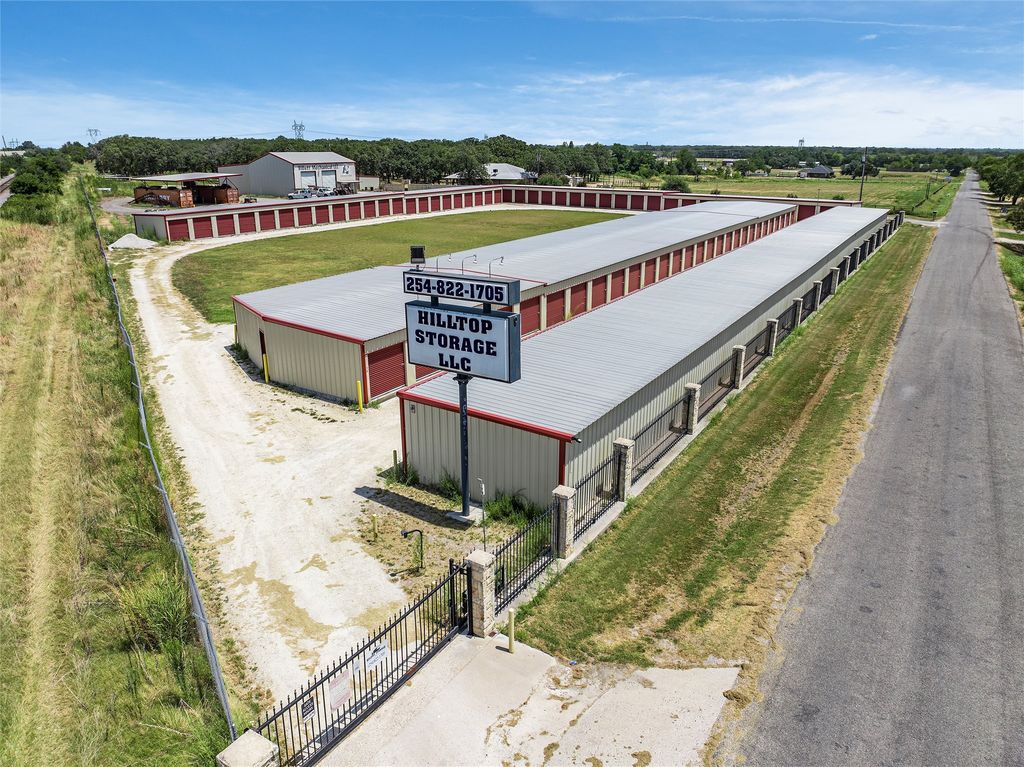 193 E Hilltop Road, Elm Mott, TX 76640