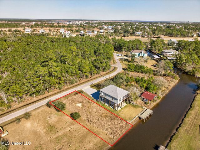 Kament Street, Bay Saint Louis, MS 39520