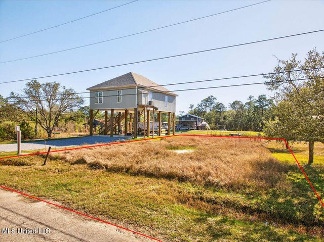 Kament Street, Bay Saint Louis, MS 39520