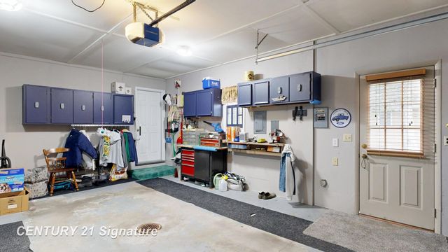 10371 Tittabawassee Road, Freeland, MI 48623