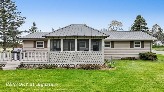 10371 Tittabawassee Road, Freeland, MI 48623
