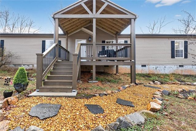 5672 Woodlin Road, Lula, GA 30554