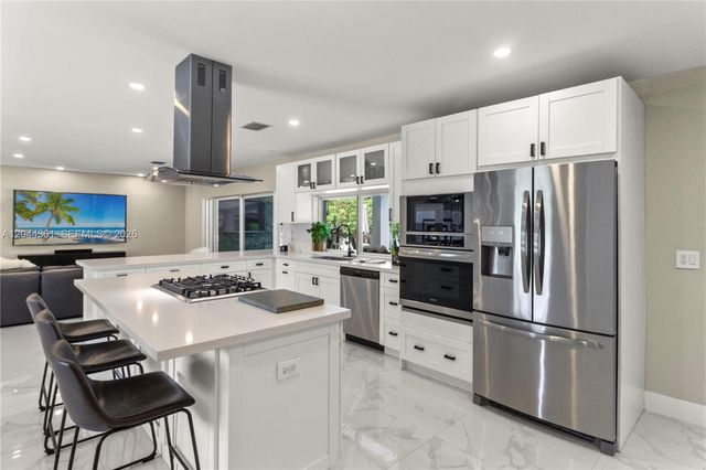 12900 SW 112th Ave, Miami, FL 33176