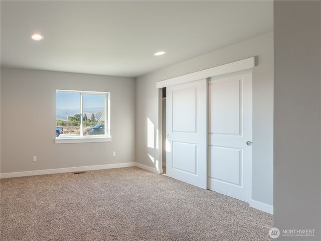 2426 2nd Street SE, East Wenatchee, WA 98802