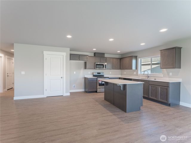 2426 2nd Street SE, East Wenatchee, WA 98802