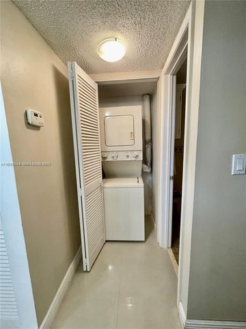 8592 W Sunrise Boulevard 111, Plantation, FL 33322
