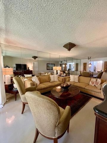 8592 W Sunrise Boulevard 111, Plantation, FL 33322