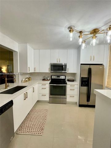 8592 W Sunrise Boulevard 111, Plantation, FL 33322