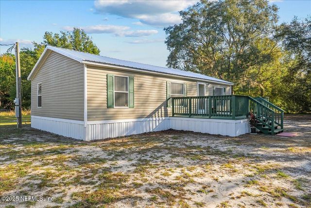 316 SHEILA Avenue, Interlachen, FL 32148