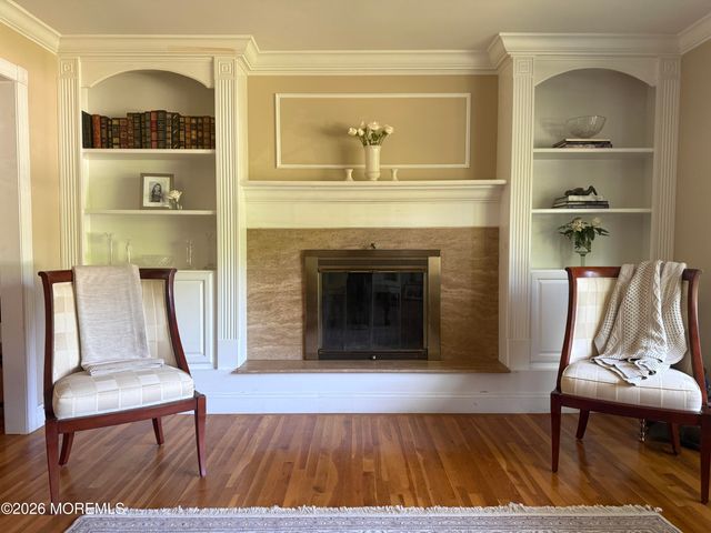 14 Silverbrook Place, Lincroft, NJ 07738