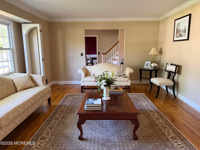 14 Silverbrook Place, Lincroft, NJ 07738
