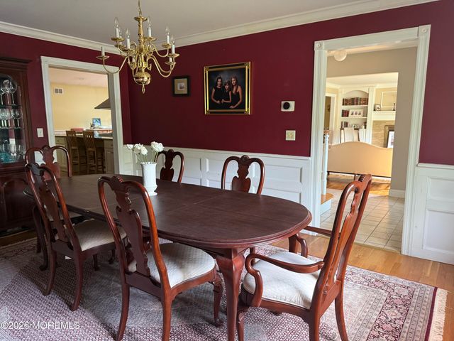14 Silverbrook Place, Lincroft, NJ 07738