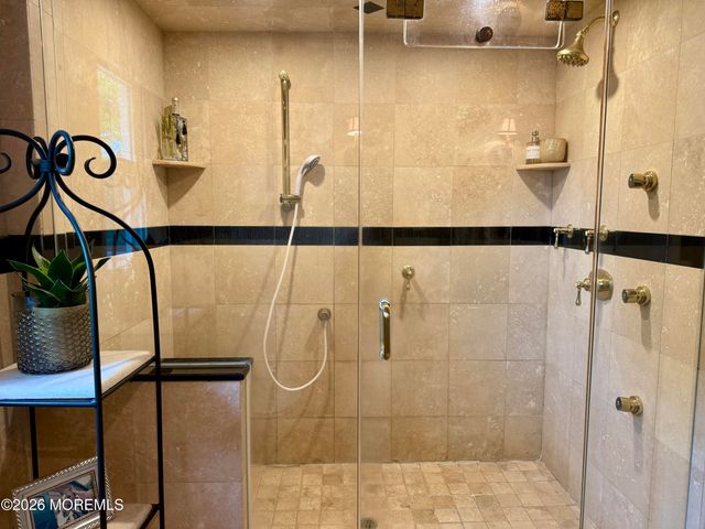 14 Silverbrook Place, Lincroft, NJ 07738