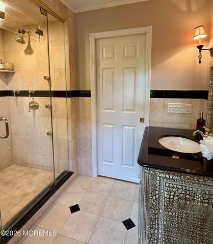 14 Silverbrook Place, Lincroft, NJ 07738