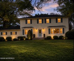 14 Silverbrook Place, Lincroft, NJ 07738