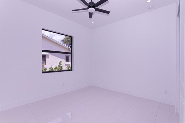 6574 Rigger Road, Lake Worth, FL 33462