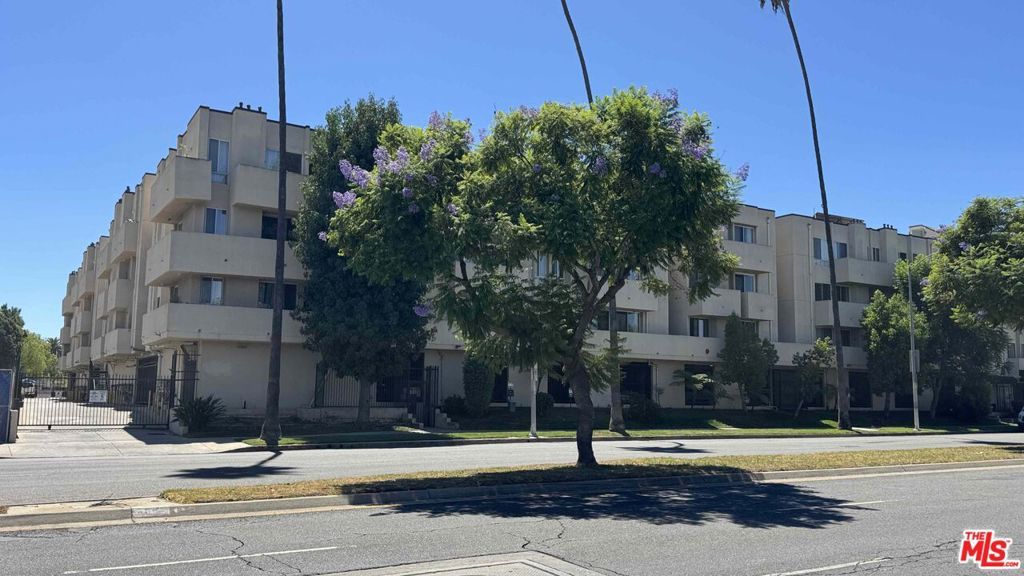 19350 Sherman Way 318, Los Angeles, CA 91335 — photo 2