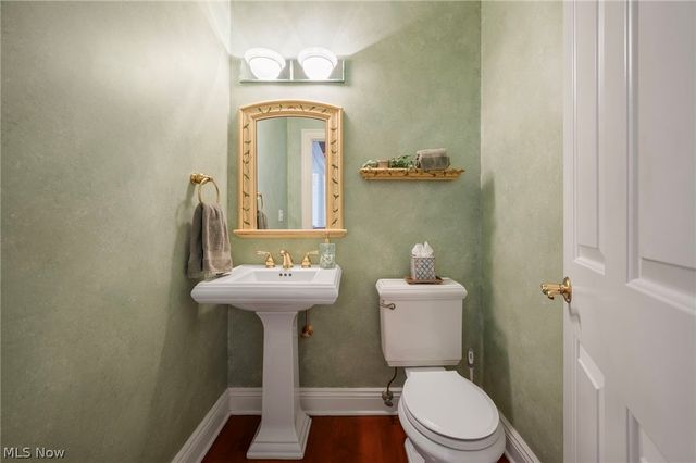 427 Diana Court, Highland Heights, OH 44143