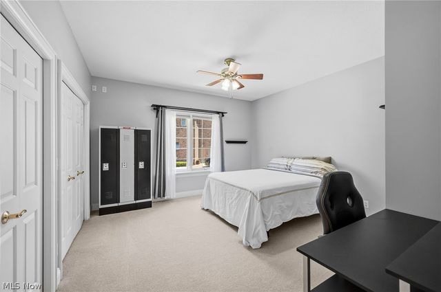 427 Diana Court, Highland Heights, OH 44143