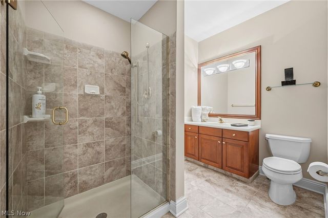 427 Diana Court, Highland Heights, OH 44143