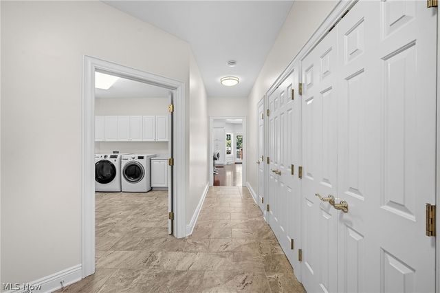 427 Diana Court, Highland Heights, OH 44143