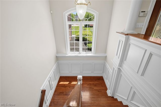 427 Diana Court, Highland Heights, OH 44143