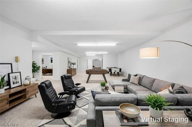 427 Diana Court, Highland Heights, OH 44143