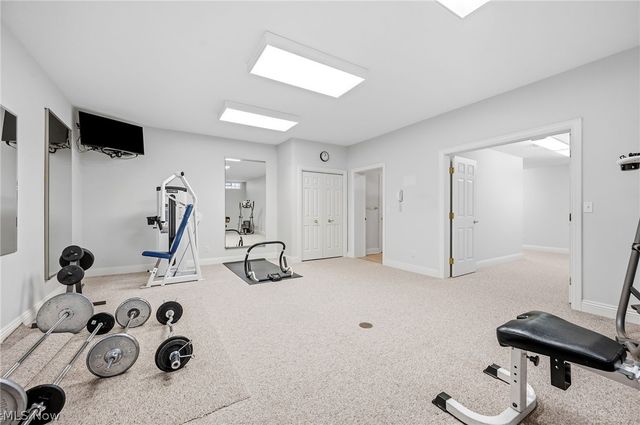427 Diana Court, Highland Heights, OH 44143