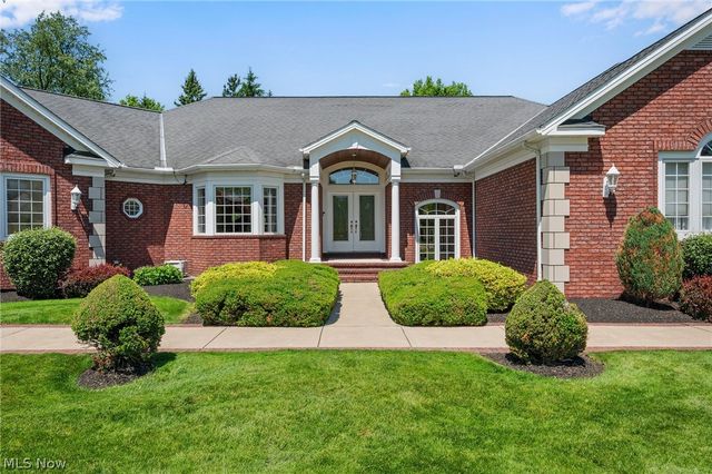427 Diana Court, Highland Heights, OH 44143