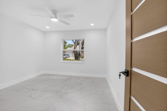 8282 Springlake Drive, Boca Raton, FL 33496