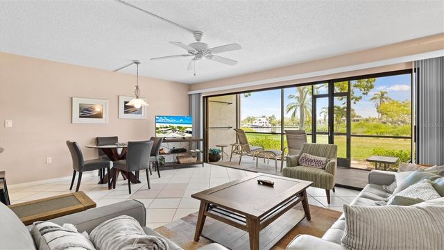 1700 COVE II PLACE 310, Sarasota, FL 34242