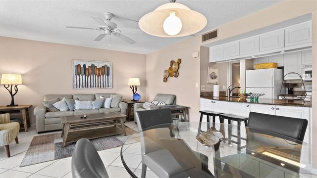 1700 COVE II PLACE 310, Sarasota, FL 34242