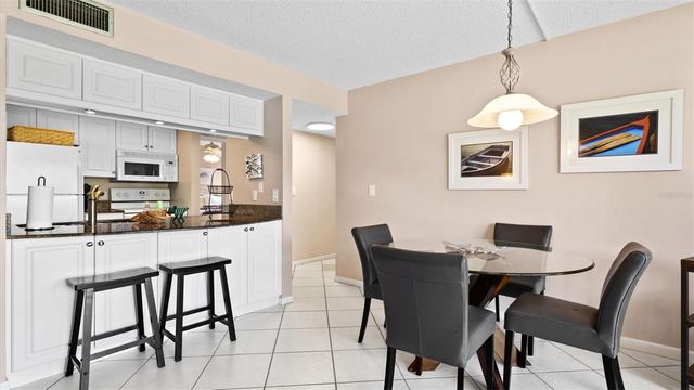 1700 COVE II PLACE 310, Sarasota, FL 34242