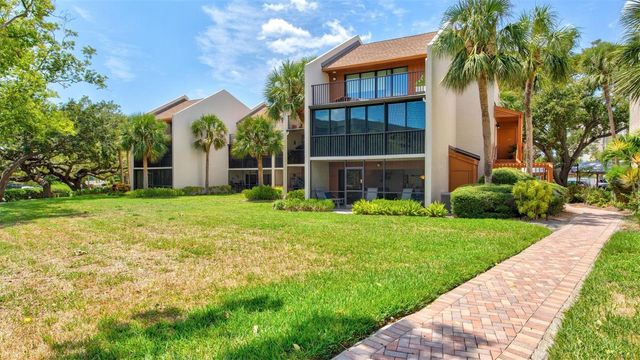 1700 COVE II PLACE 310, Sarasota, FL 34242