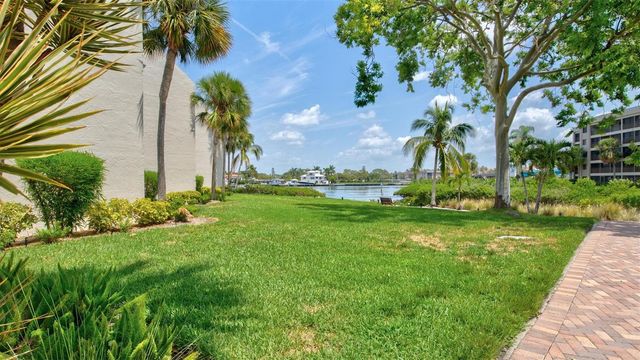 1700 COVE II PLACE 310, Sarasota, FL 34242