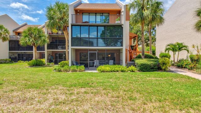 1700 COVE II PLACE 310, Sarasota, FL 34242