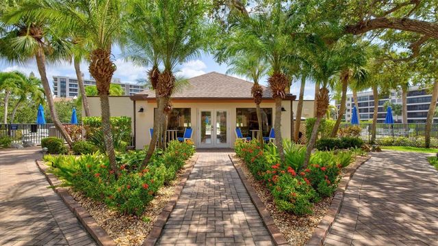 1700 COVE II PLACE 310, Sarasota, FL 34242