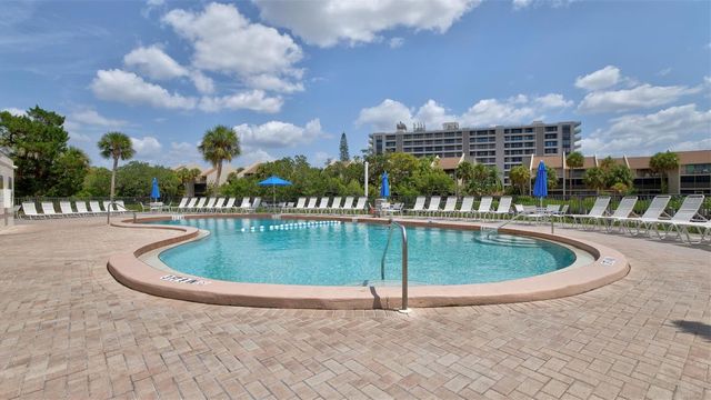 1700 COVE II PLACE 310, Sarasota, FL 34242