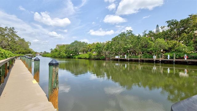 1700 COVE II PLACE 310, Sarasota, FL 34242