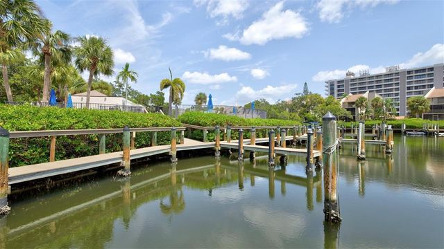 1700 COVE II PLACE 310, Sarasota, FL 34242